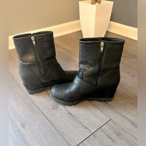 Sorel Black Studded Wedge Ankle Booties